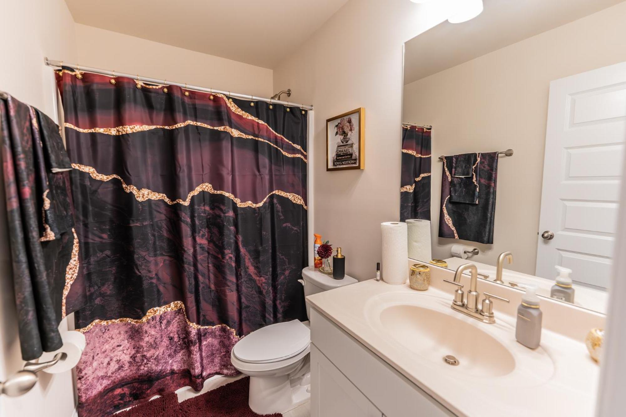 Luxury Bedroom With Private Bath Hampton Dış mekan fotoğraf
